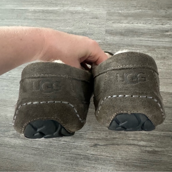 Ugg Men’s Ascot Slipper Shoe Loafer Gray 8 - Picture 6 of 9